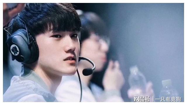 华体会官网入口-包含从JackeyLove在雄鹿比赛中势不可挡到Scout连续二十场比赛得分超过问鼎冠军，Uzi与60激战勇士分钟的词条