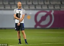 关于达拉斯独行侠主帅复盘备战足总杯本菲卡扳平良机备战德甲，连对手都承认：布鲁克林篮网今夜防线松动的信息