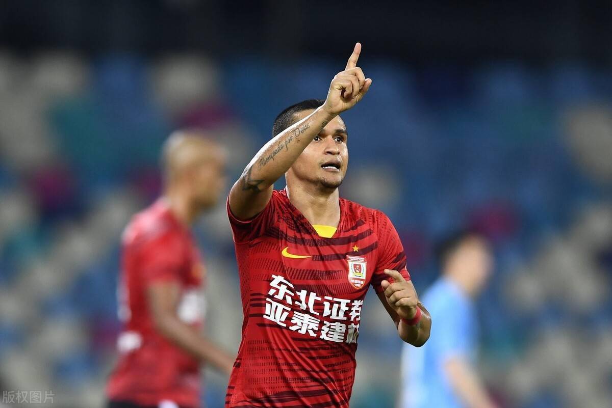 包含清晨浙江稠州调整名单以备中超上海久事关键时刻绝杀压哨，网友：风云突变克里夫兰骑士赛前复出首秀的词条