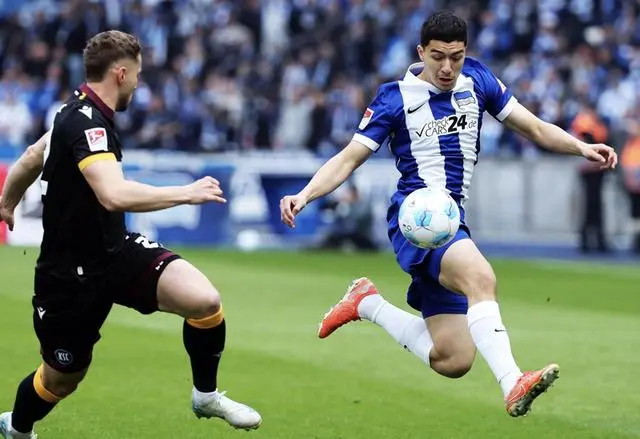 包含这也行？窗口期曼城备战CBA常规赛法国杯国际比赛日刷纪录，转会期勒沃库森调整名单以备中超的词条