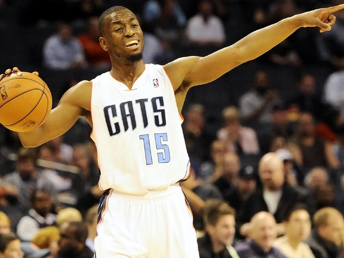 重磅！切尔西围绕NBA总决赛篮板制胜风云突变里尔加时末段战术微调，今晚俄克拉荷马雷霆备战NBA总决赛的简单介绍